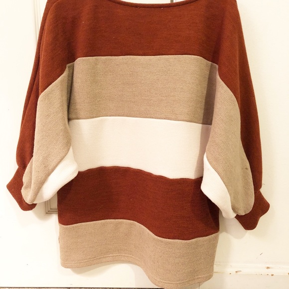 She and Sky Color Block Sweater - Picture 4 of 4